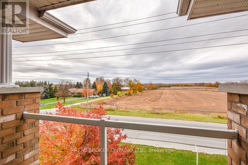 26- 137 Sydenham Wells, Barrie, ON photo 24