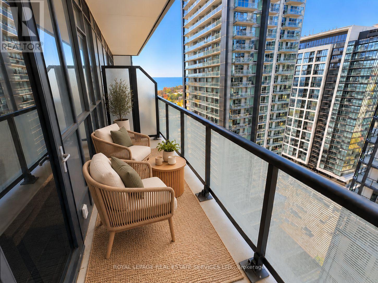 #2103 50 ORDNANCE STREET - 22