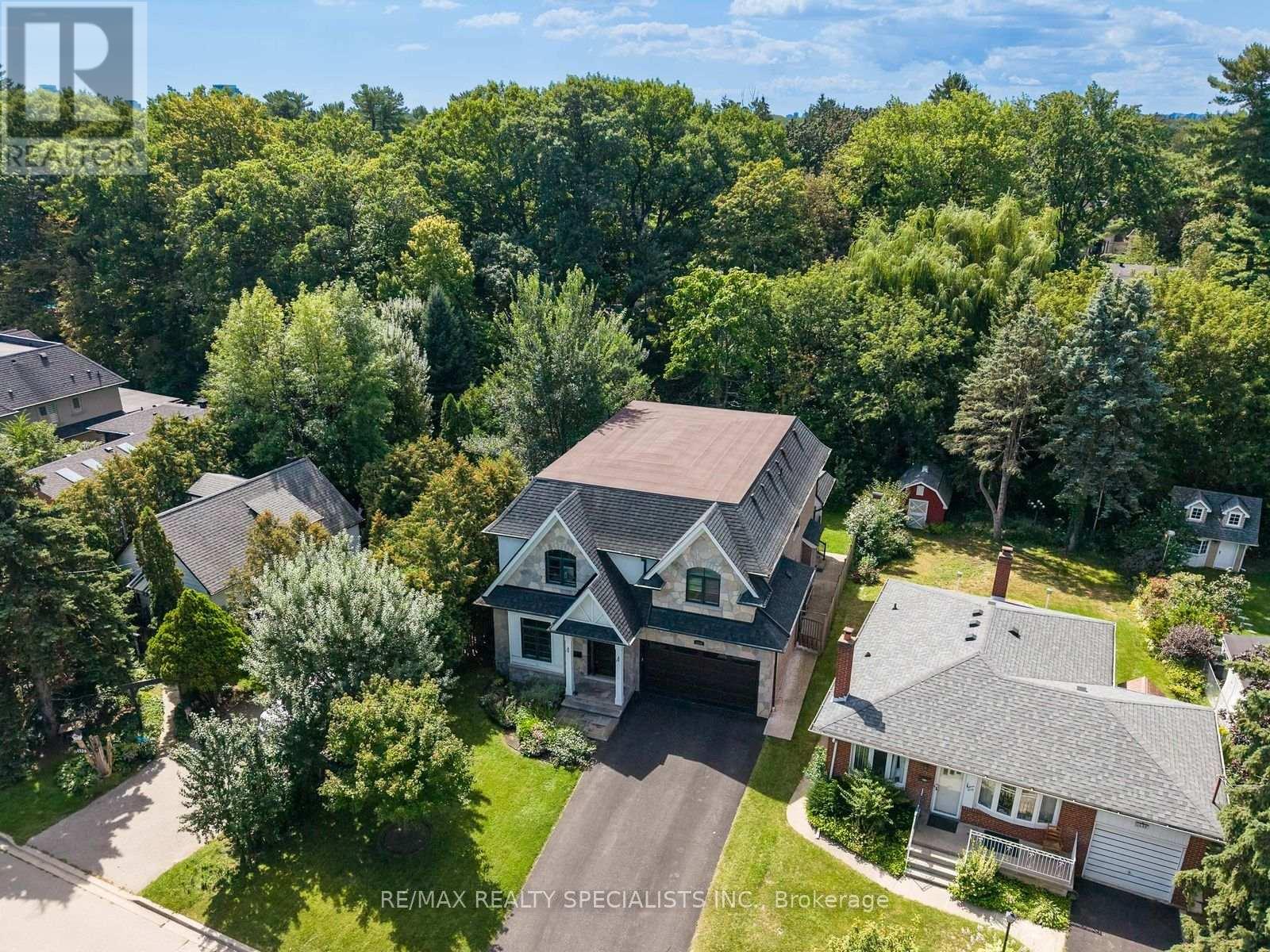 1534 Trotwood Avenue, Mississauga, ON photo 1