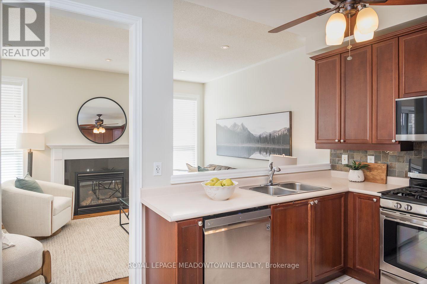 404 Black Drive, Milton, ON photo 10