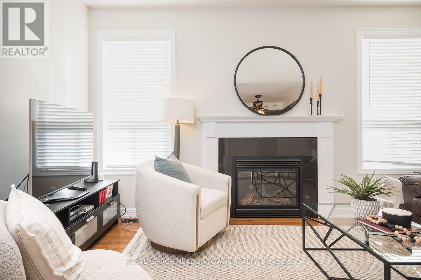 404 Black Drive, Milton, ON photo 13