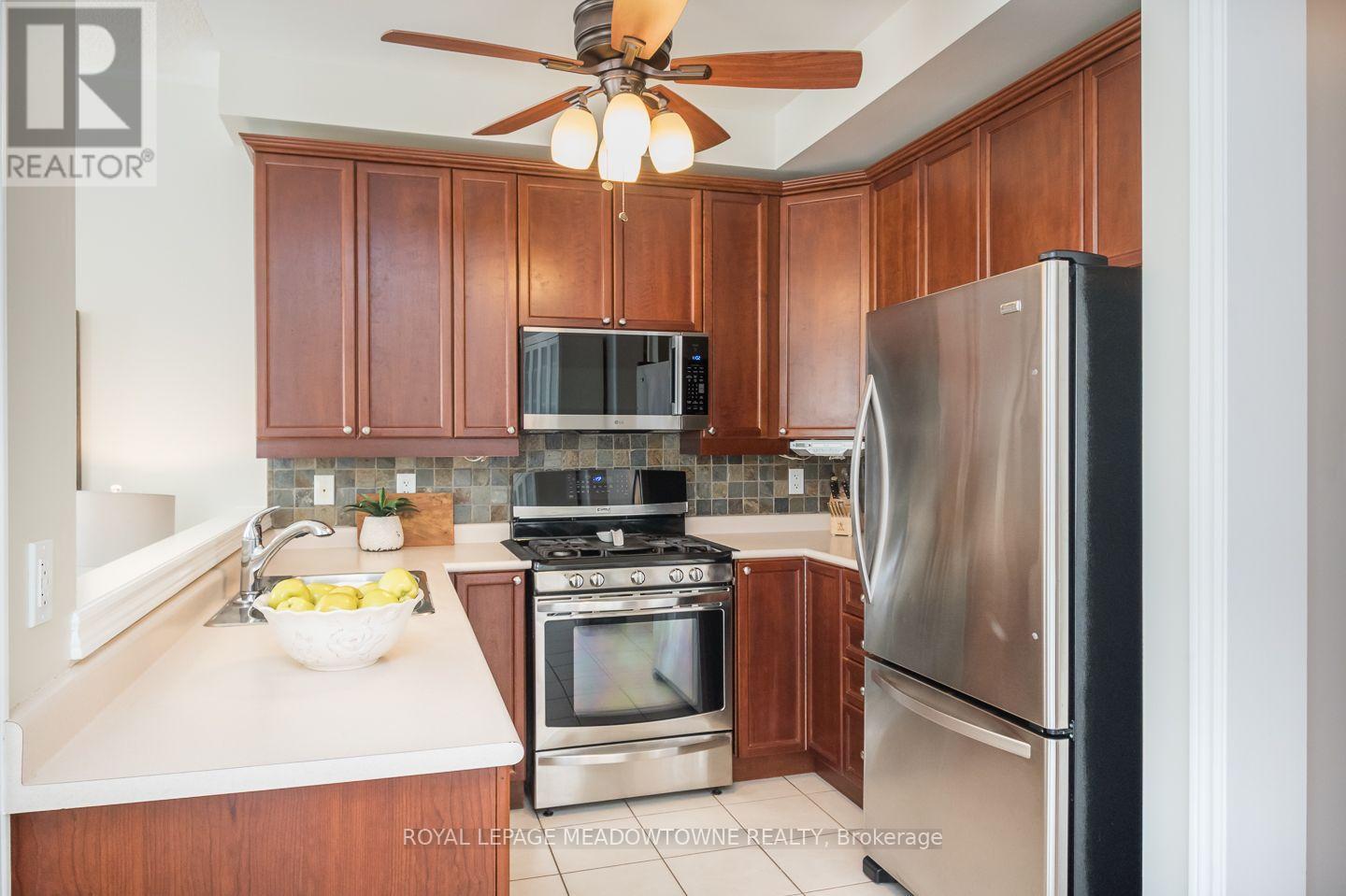 404 Black Drive, Milton, ON photo 9