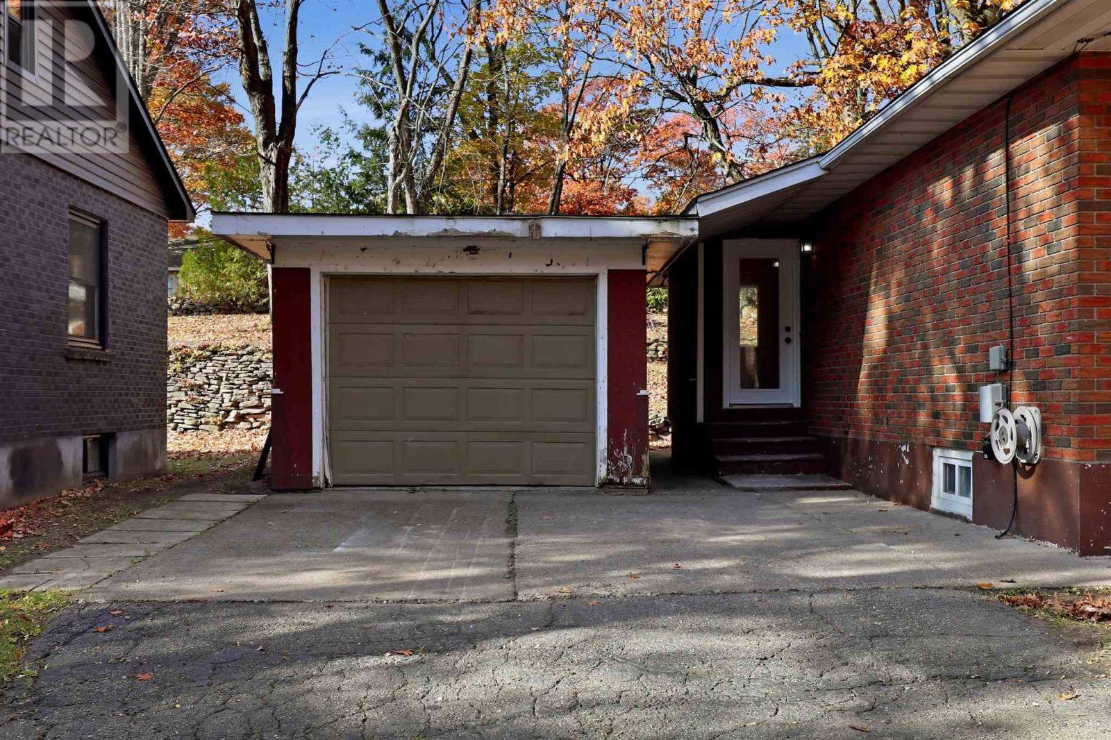 147 Shannon RD - 26