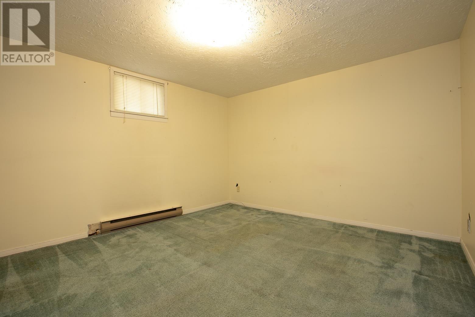 36 Danby RD - 46