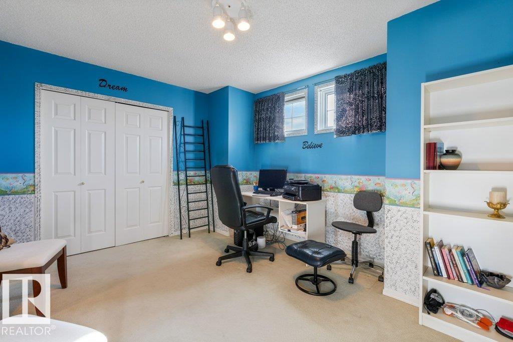 9 PAQUETTE PL, St. Albert — photo 20