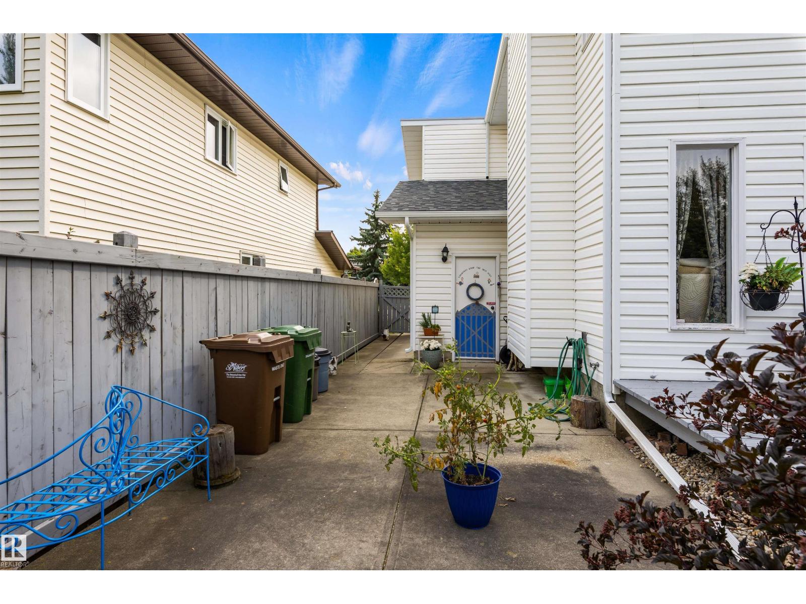9 PAQUETTE PL, photo 41 of 48