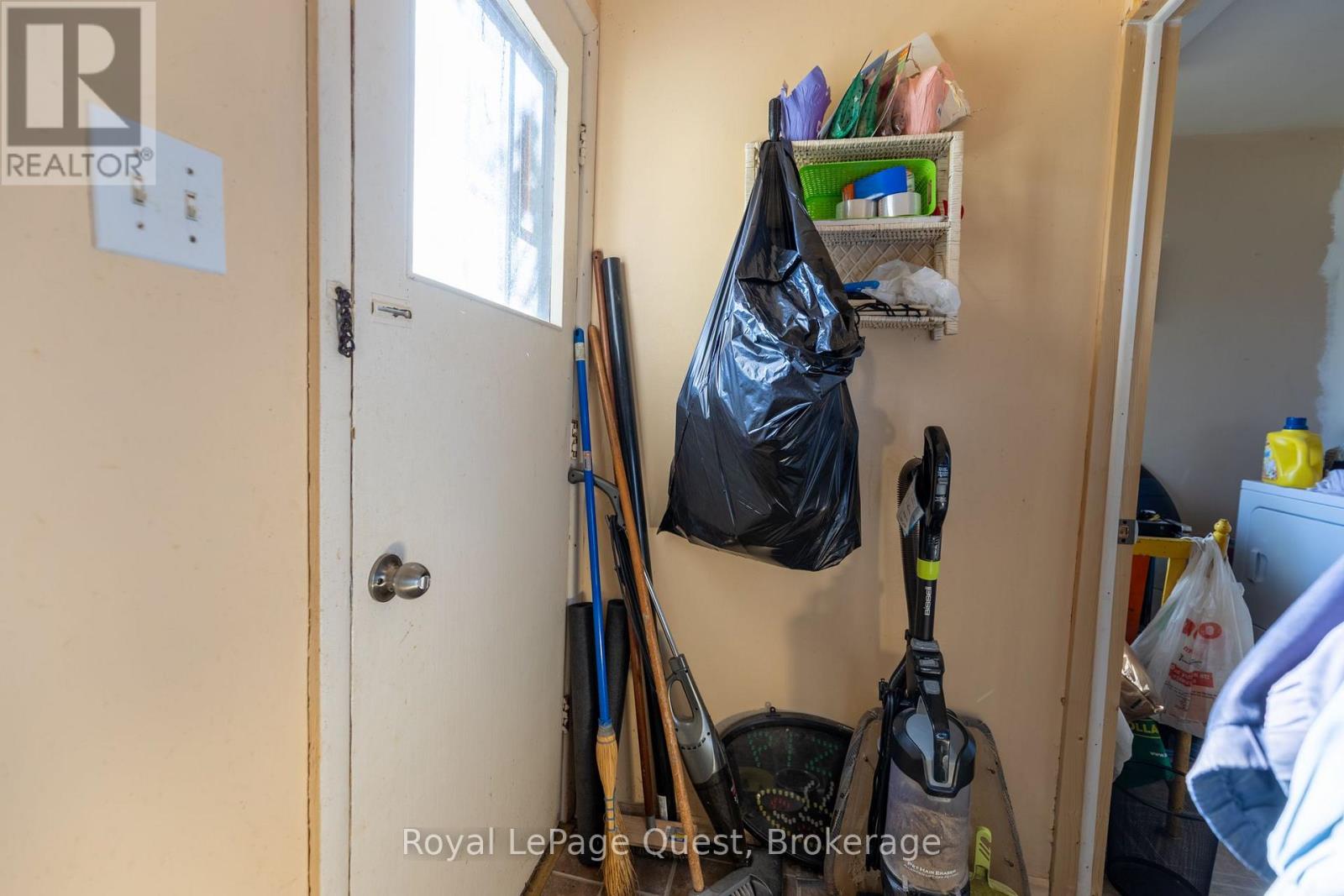 13 Grace Avenue, Orillia photo 31