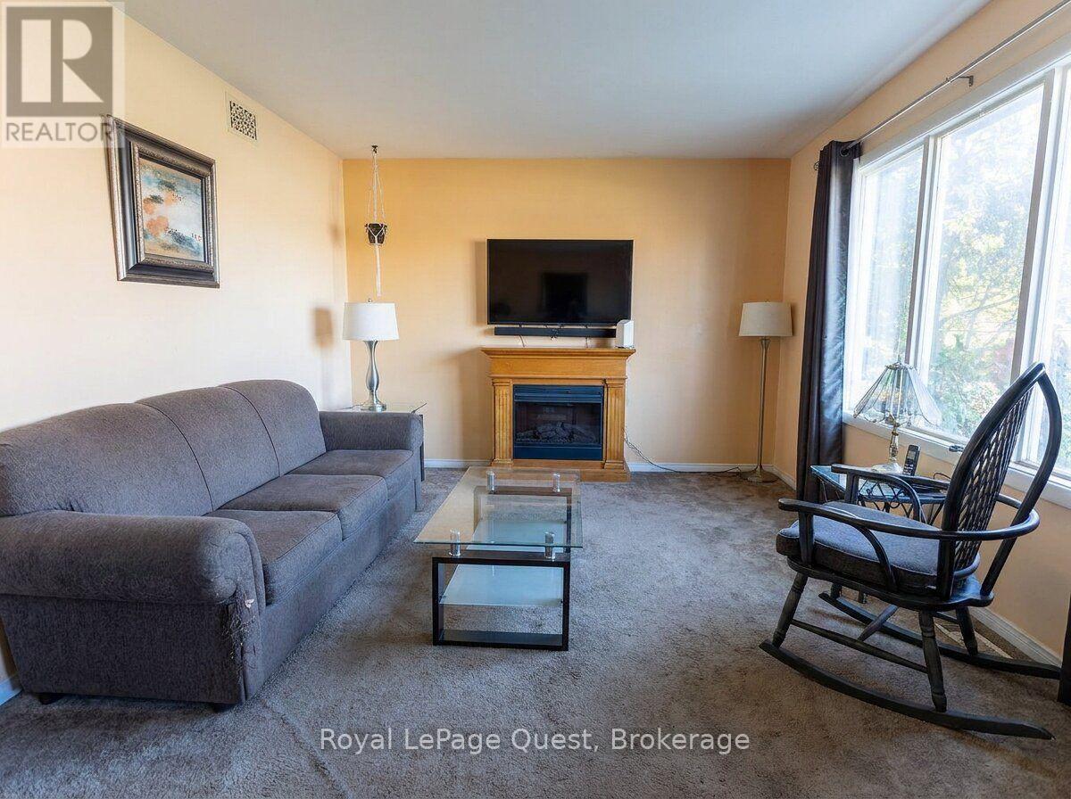 13 Grace Avenue, Orillia photo 33