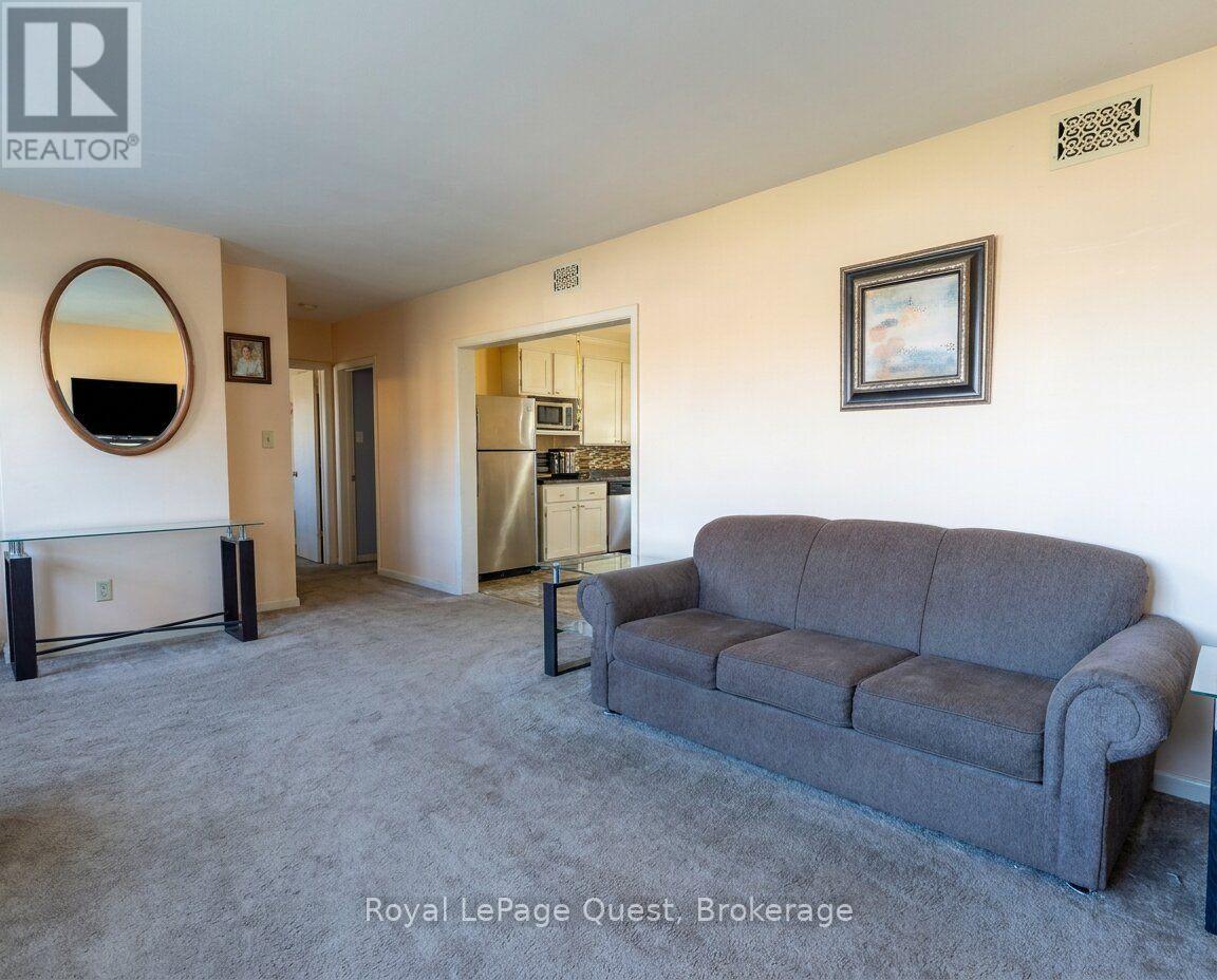 13 Grace Avenue, Orillia photo 34