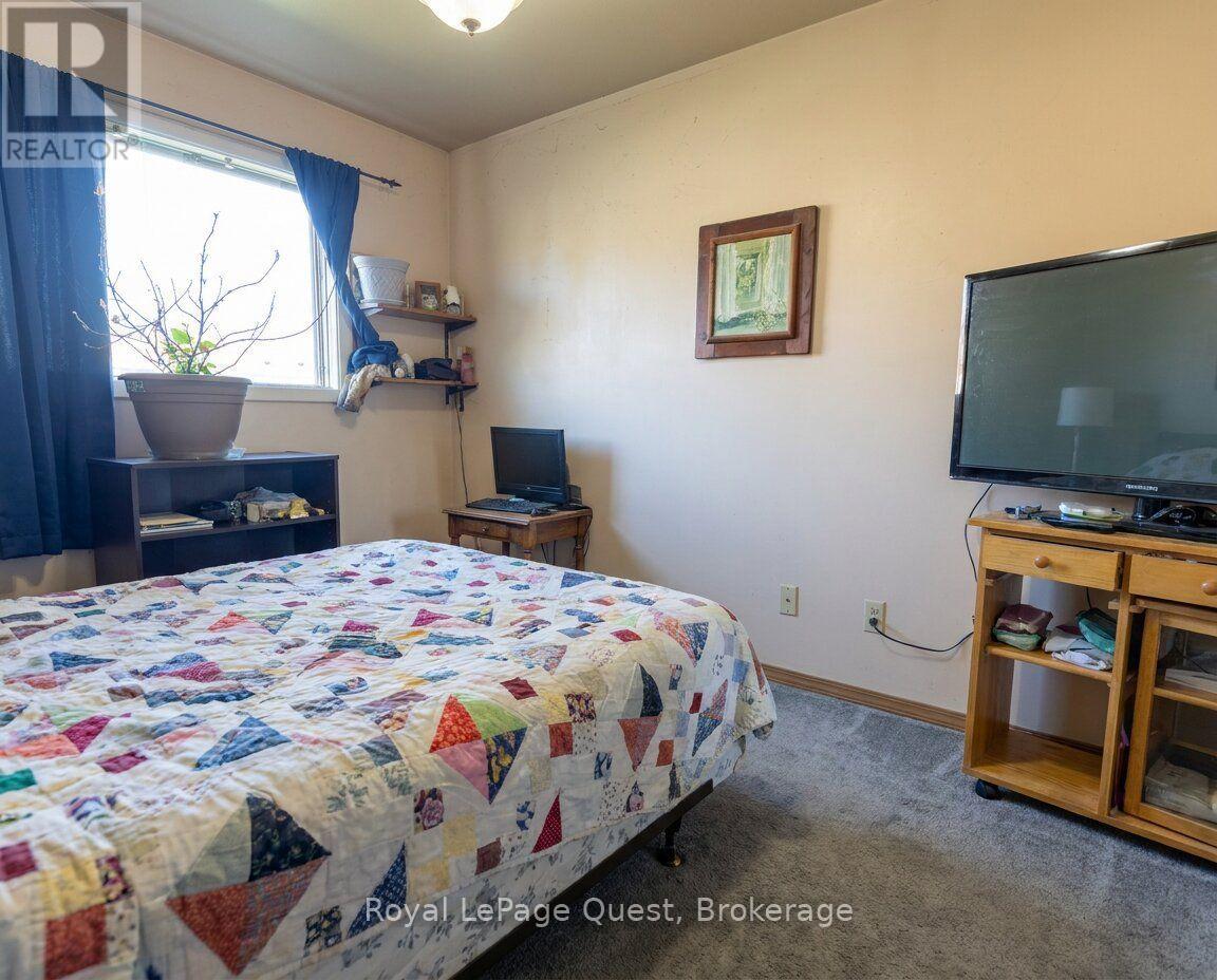 13 Grace Avenue, Orillia photo 37