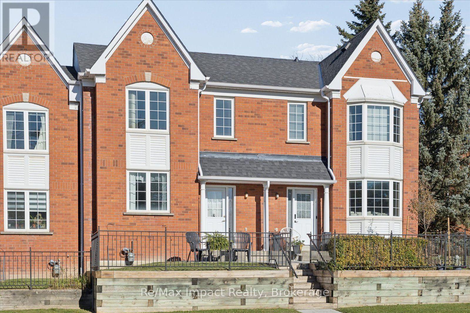 53- 10 Bassett Boulevard, Whitby, ON