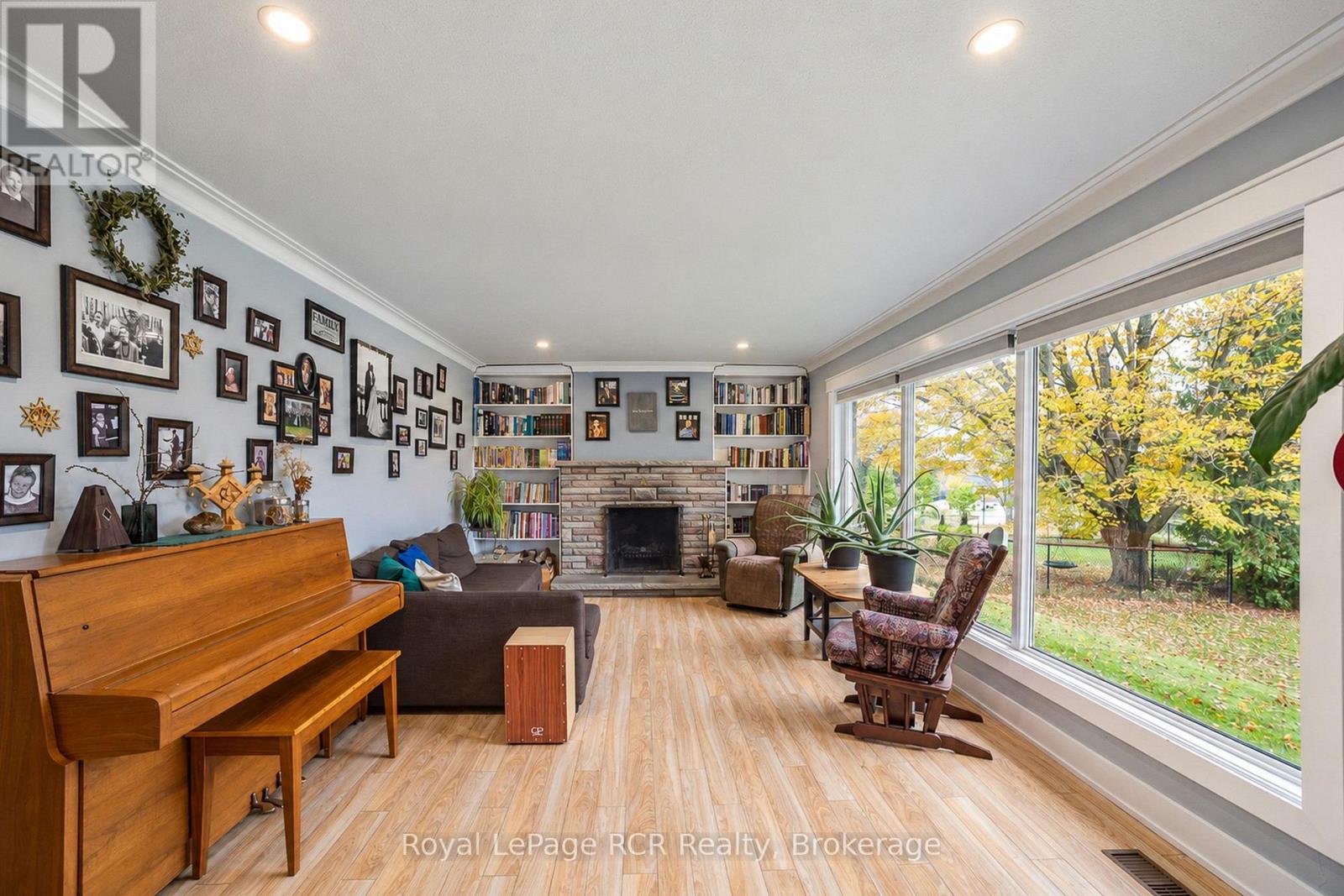110 QUEEN STREET - 12