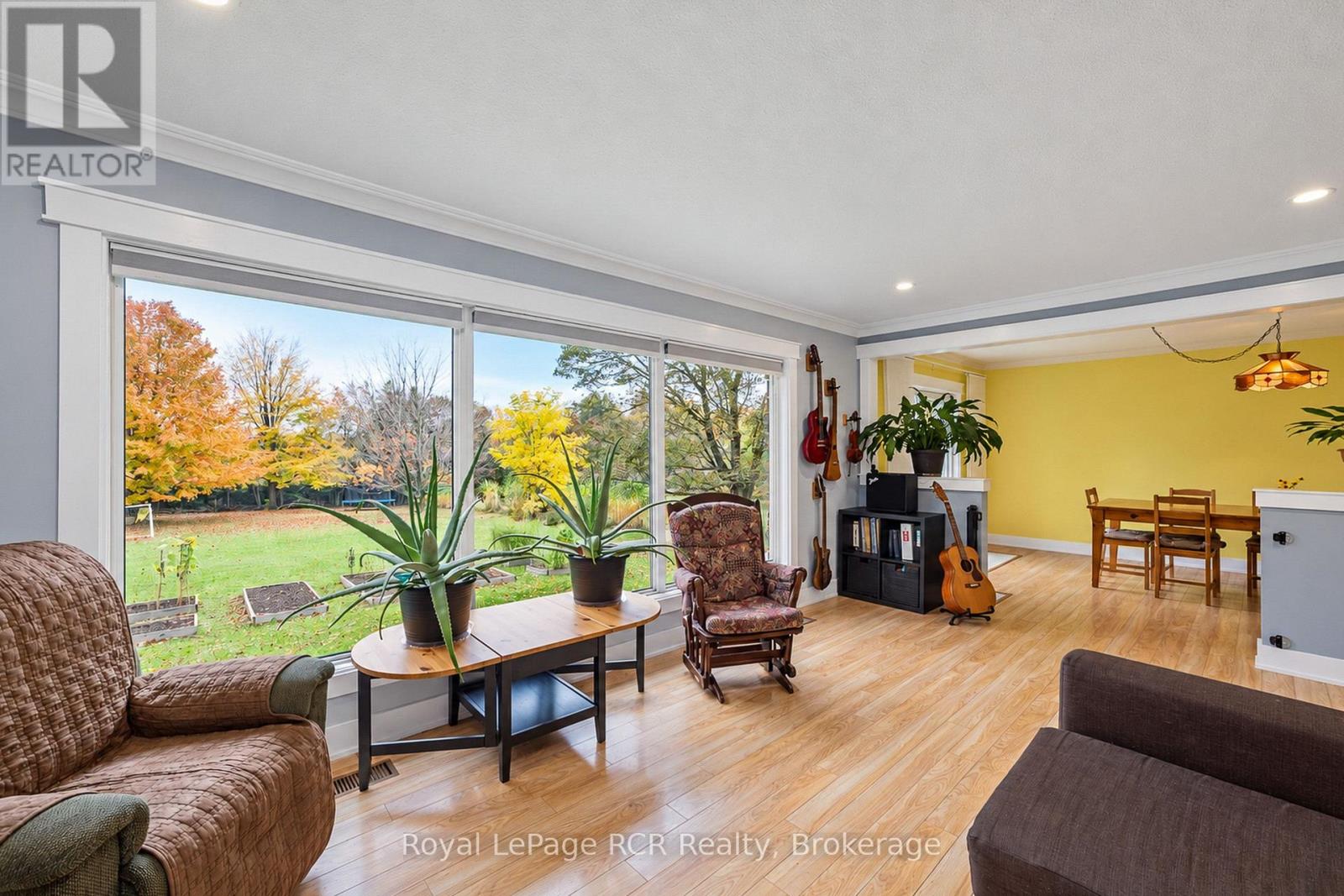 110 QUEEN STREET - 14