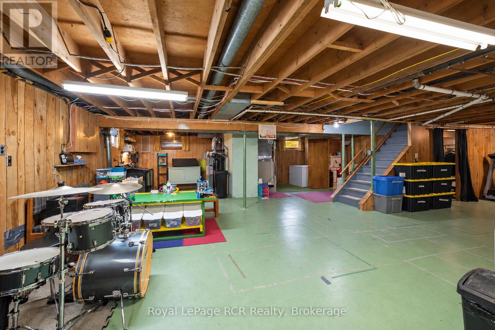 110 QUEEN STREET - 29