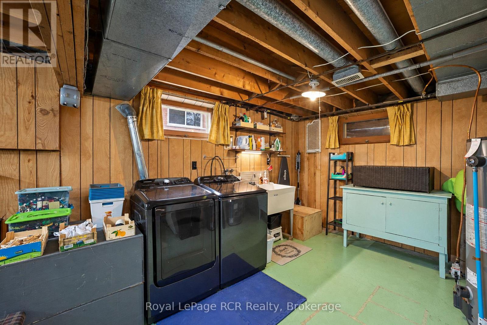 110 QUEEN STREET - 31