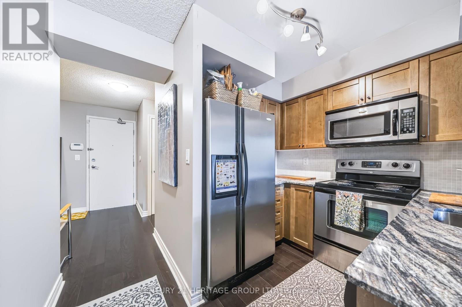 311- 225 Wellesley Street East, Toronto, ON photo 11