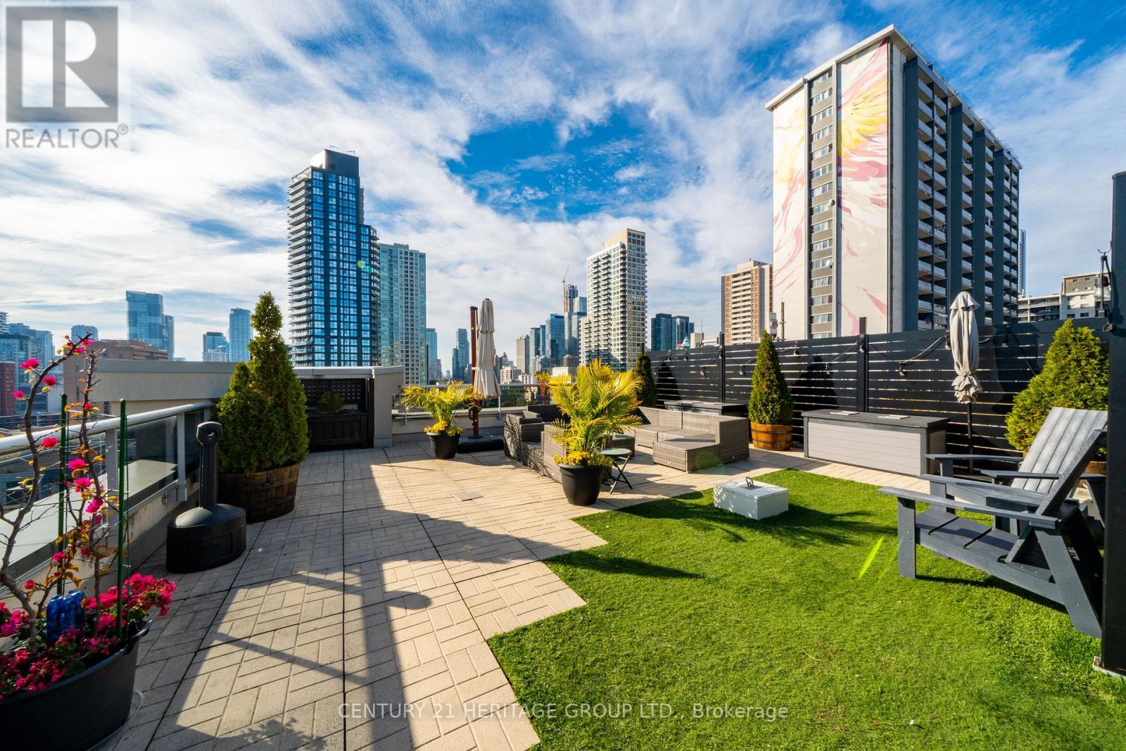 311- 225 Wellesley Street East, Toronto, ON photo 38