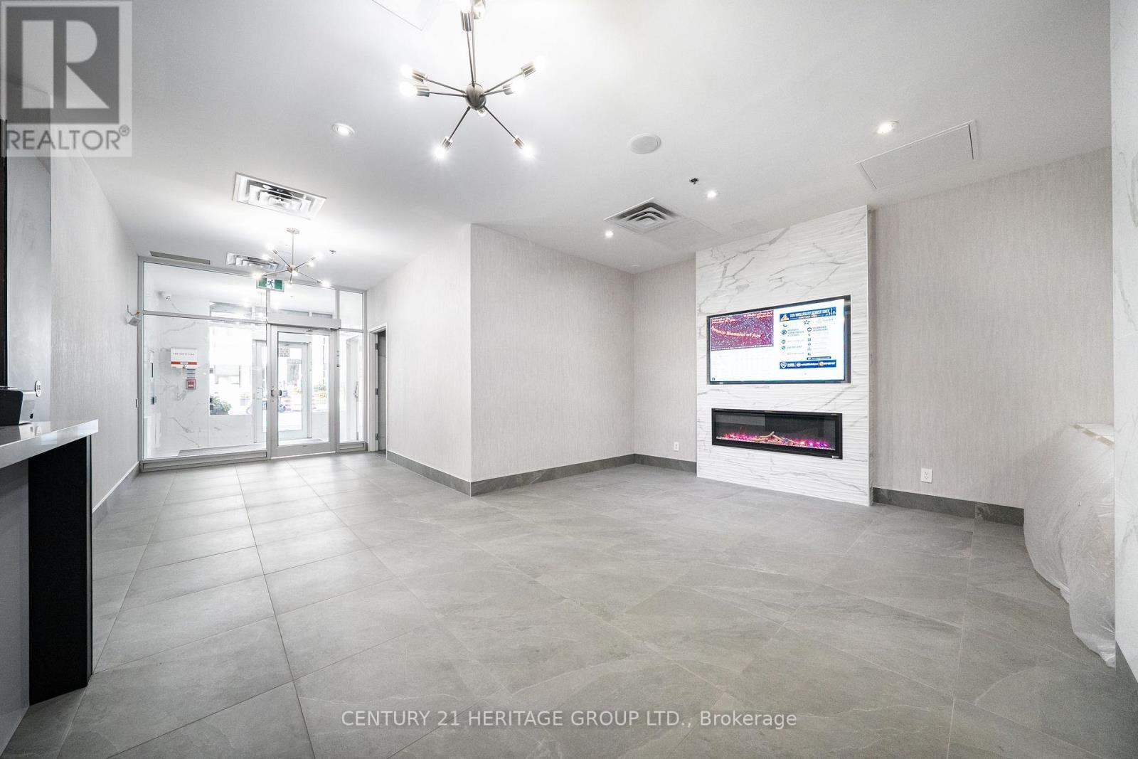 311- 225 Wellesley Street East, Toronto, ON photo 5