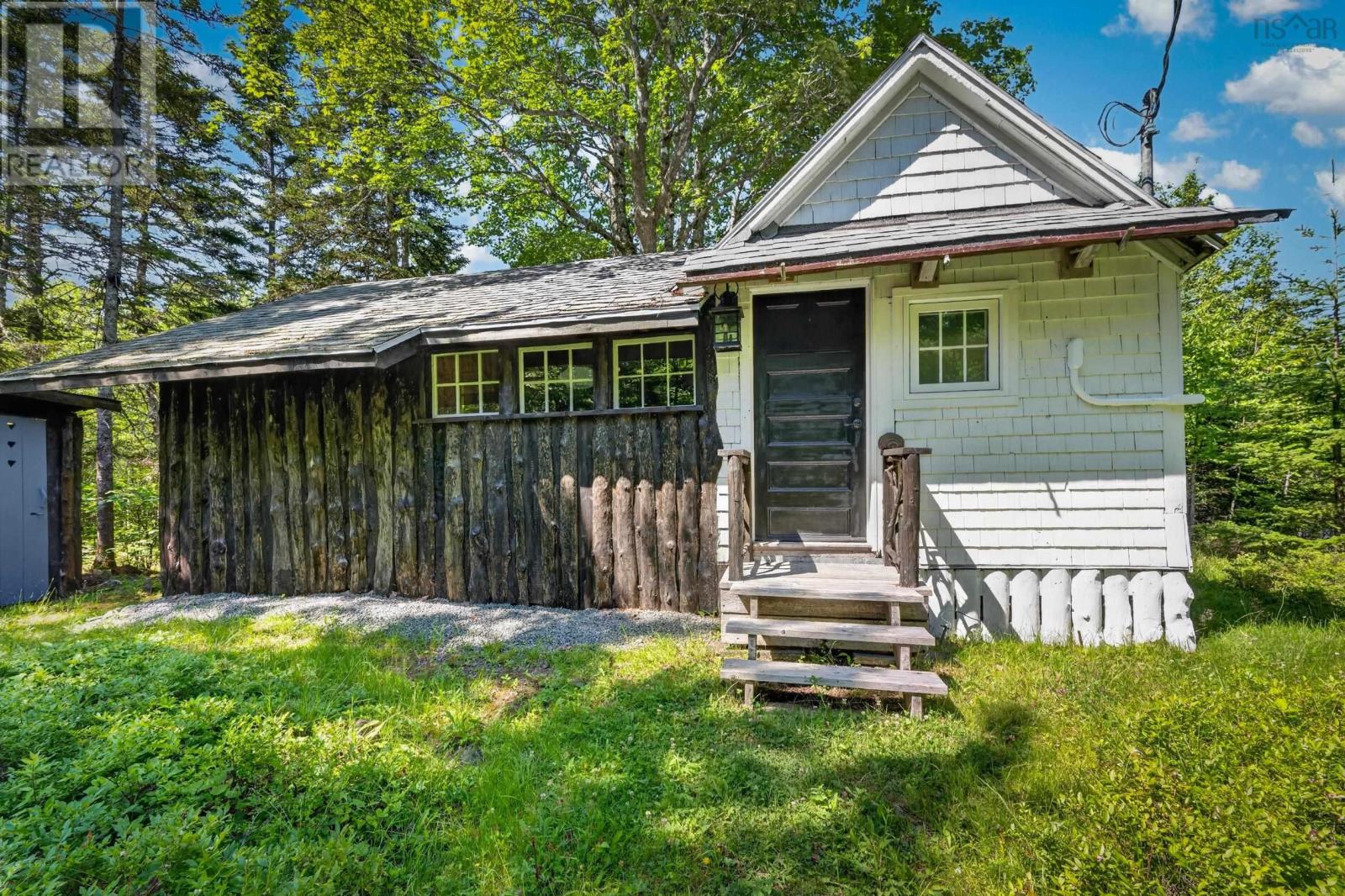 4031 Loch Lomond Road, photo 31