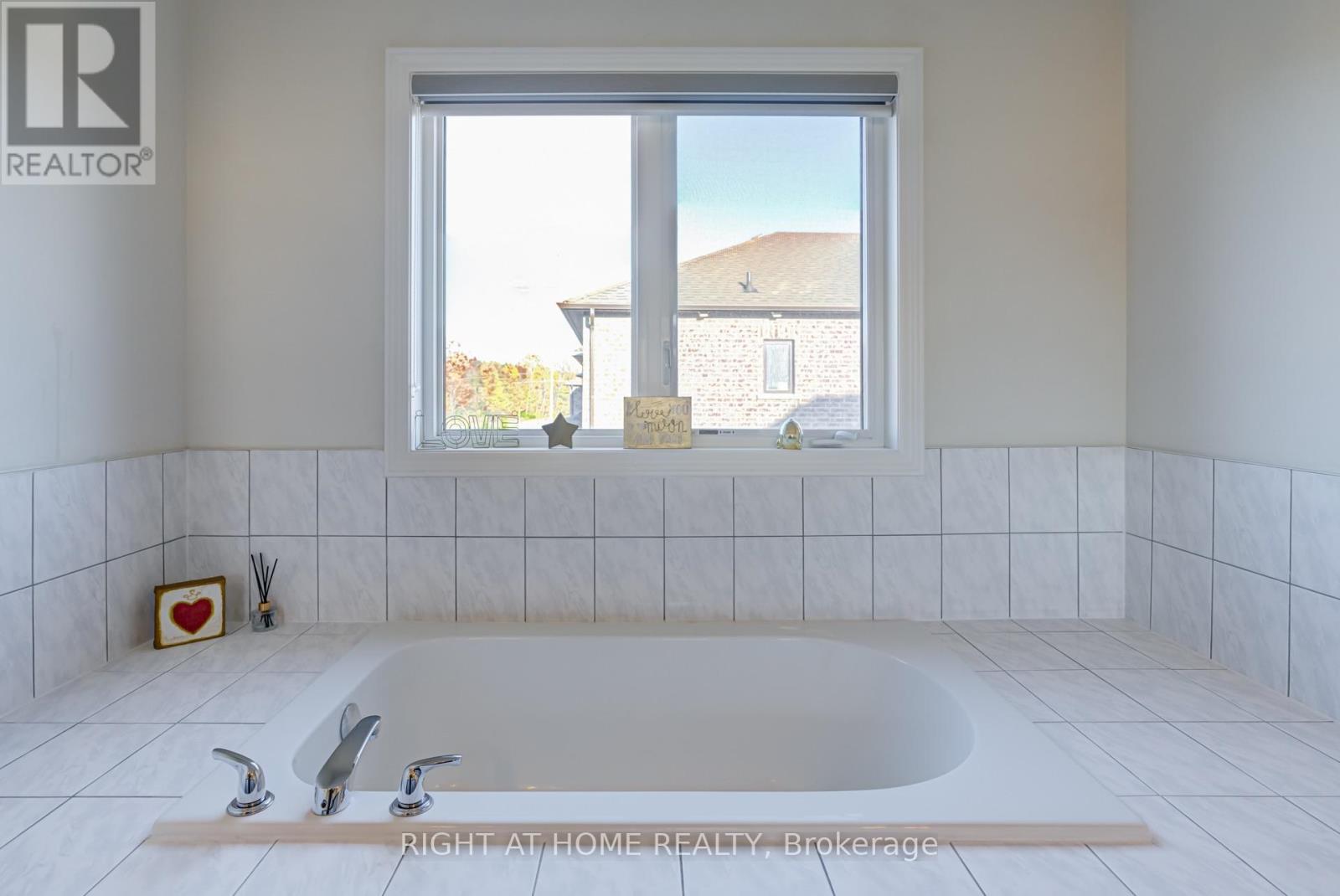 171 Crombie Street, Clarington, ON photo 28