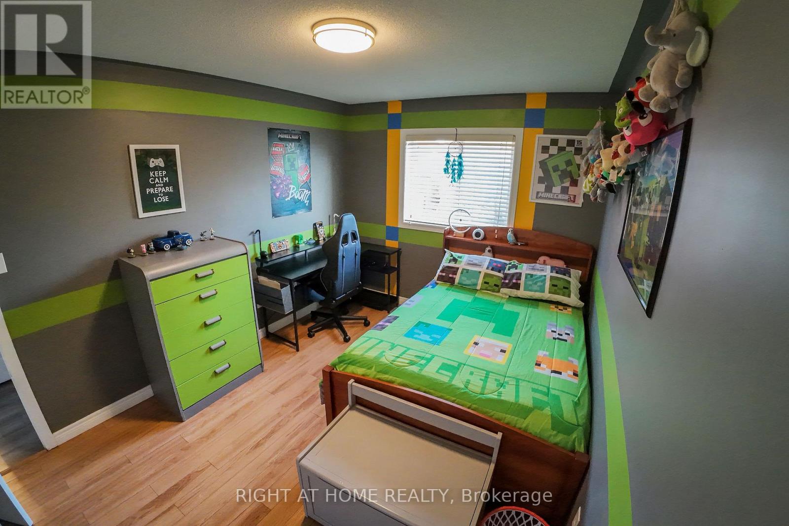 157 Greenwood Drive, Essa photo 12