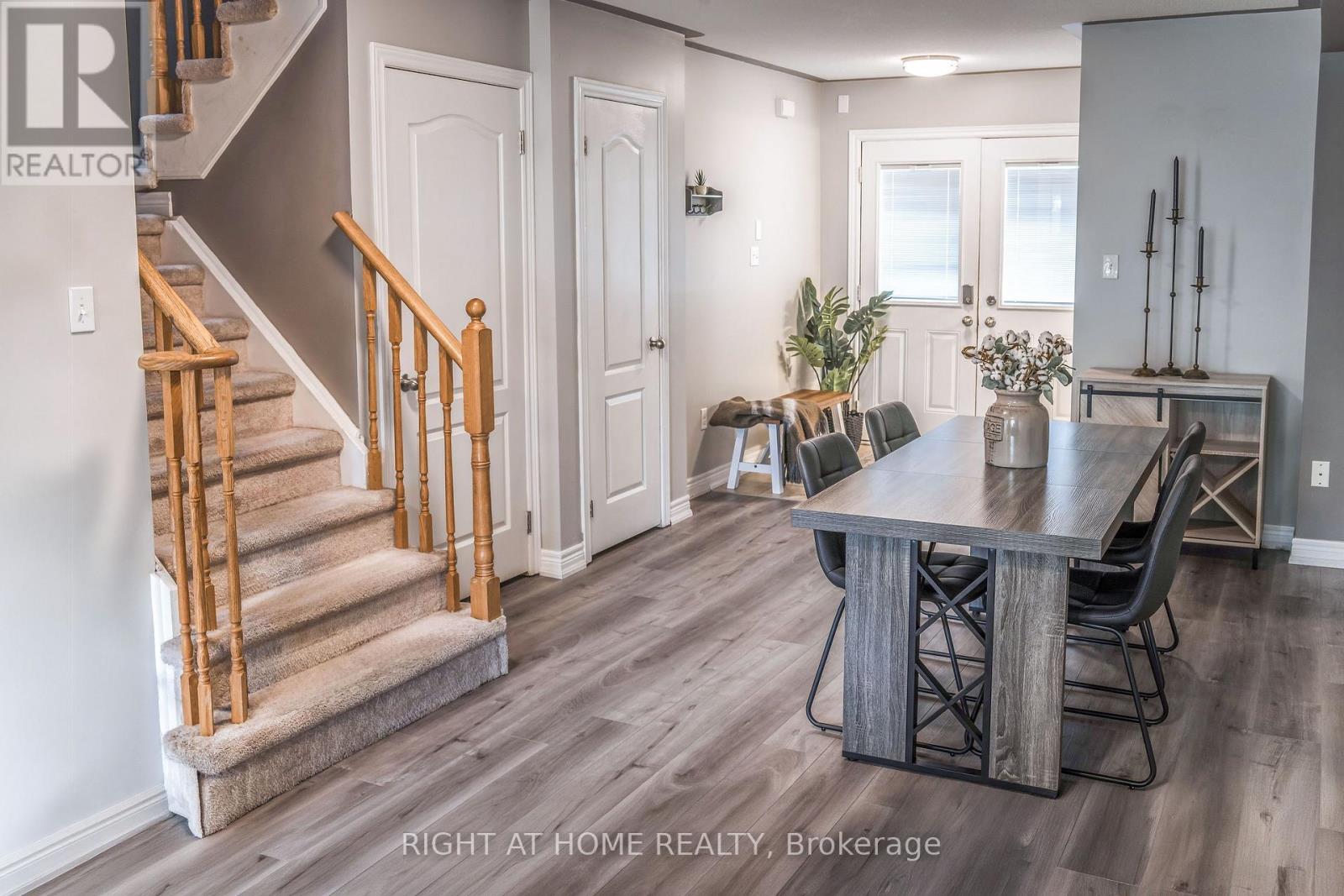 157 Greenwood Drive, Essa photo 2