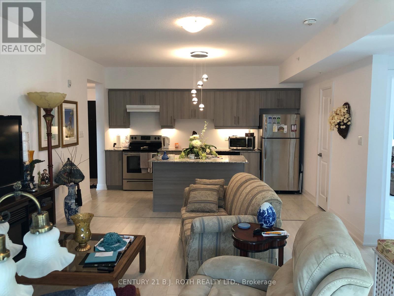 409-300 Essa Road, Barrie photo 4