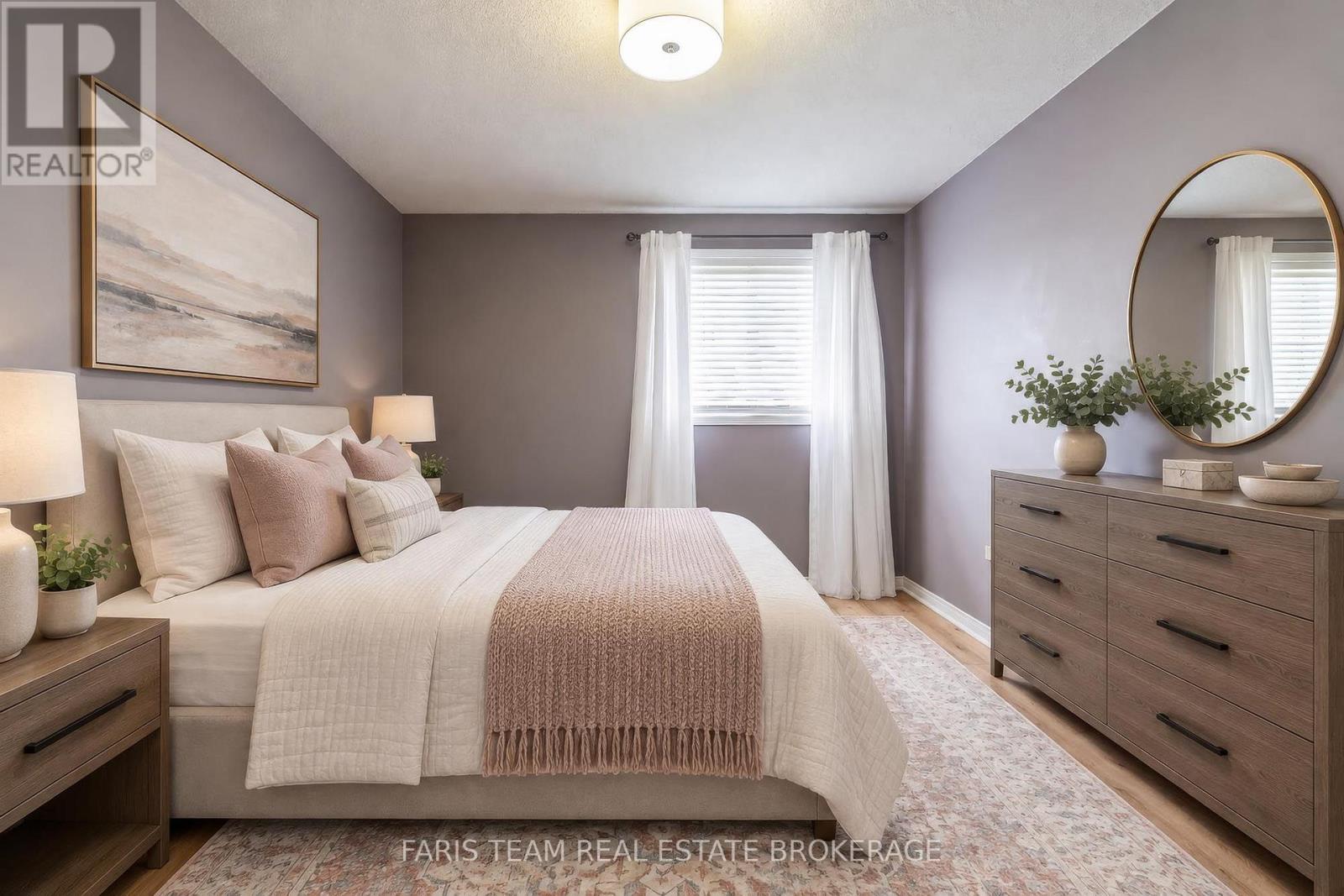 301 Dunsmore Lane, Barrie photo 13