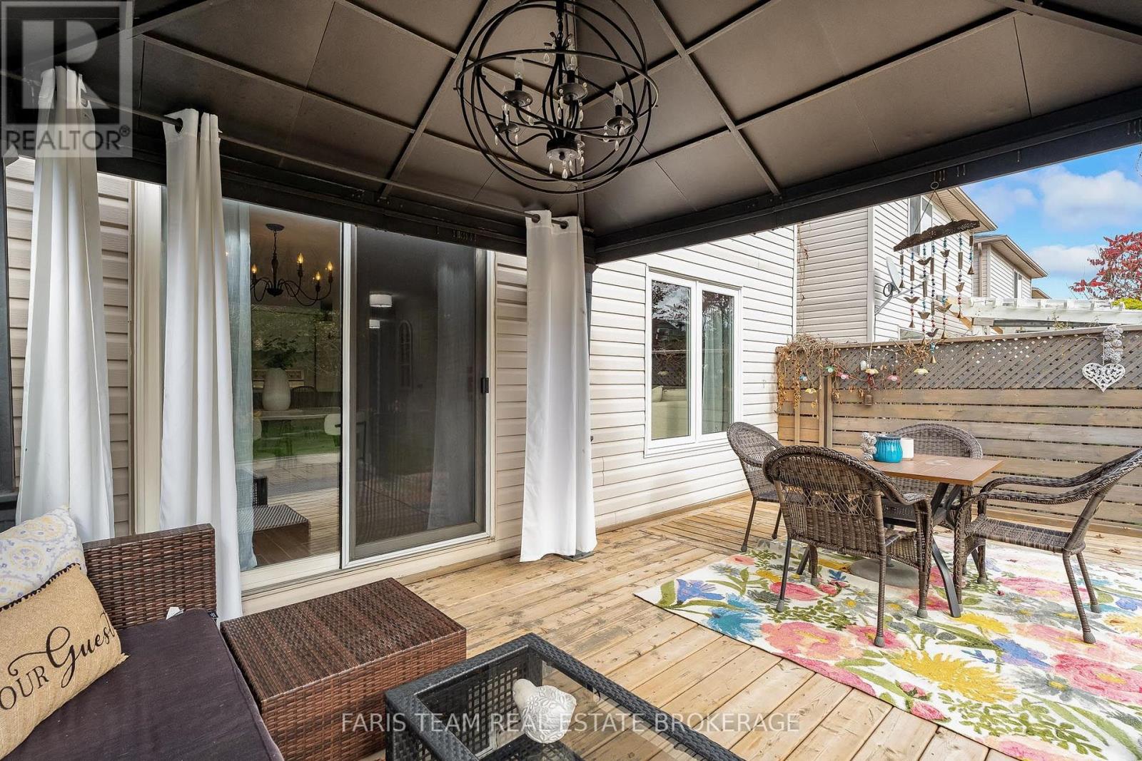 301 Dunsmore Lane, Barrie photo 17