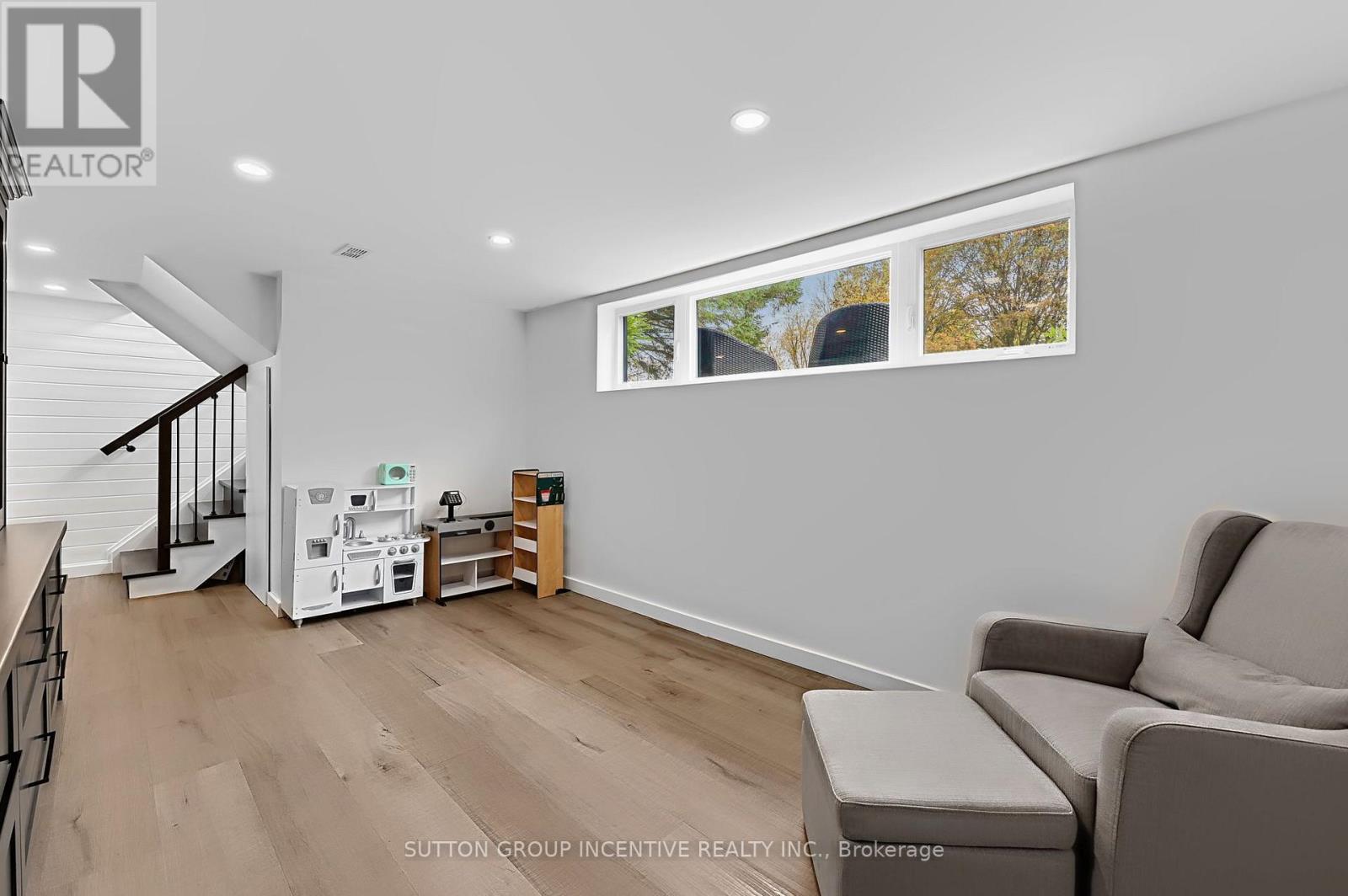 8 Patricia Court, Springwater photo 21