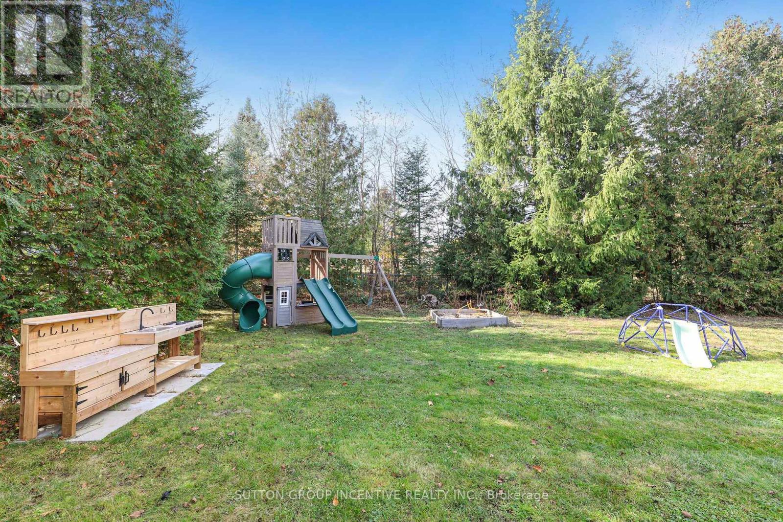 8 Patricia Court, Springwater photo 25