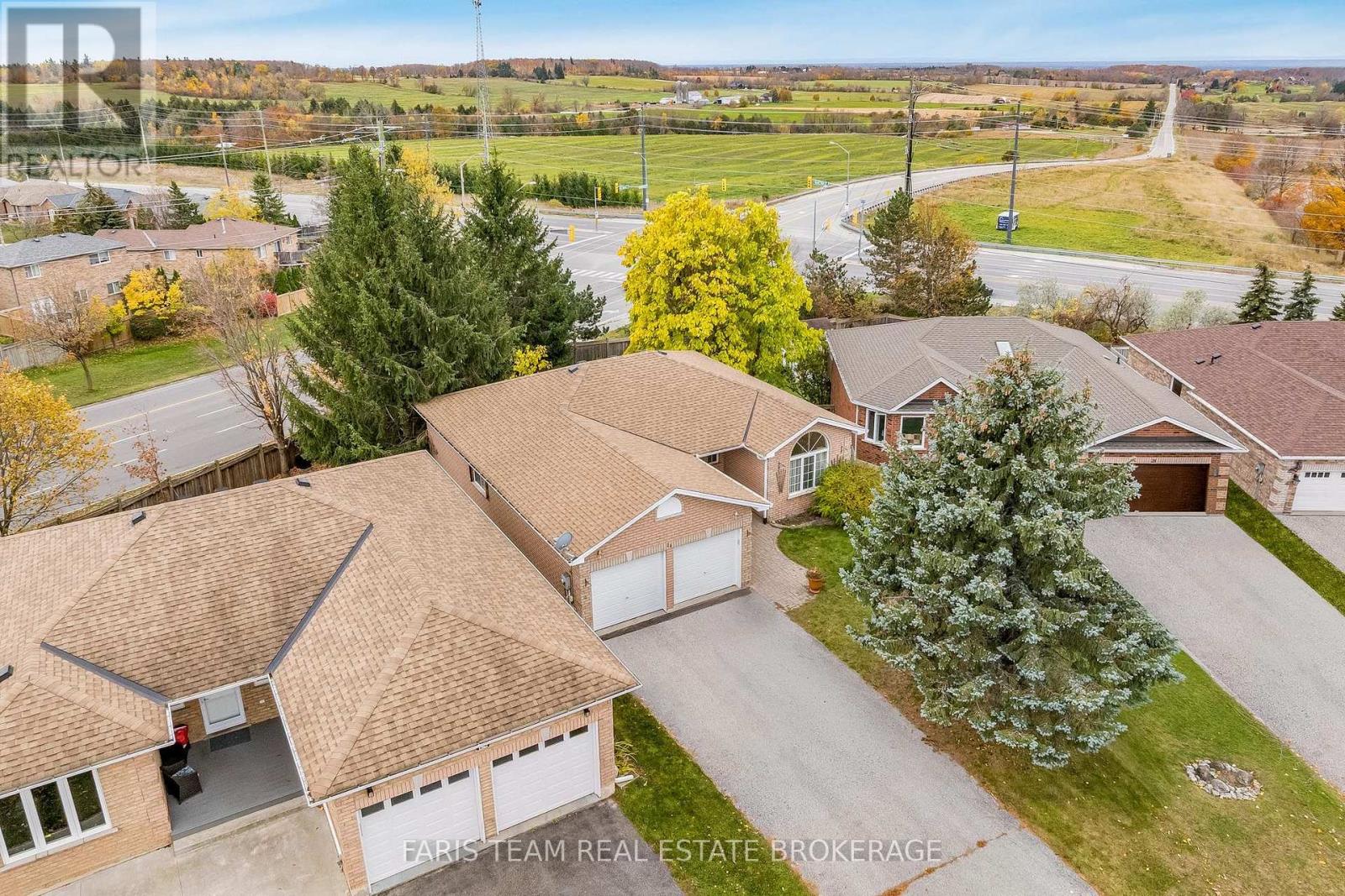 26 Sundew Drive, Barrie photo 2