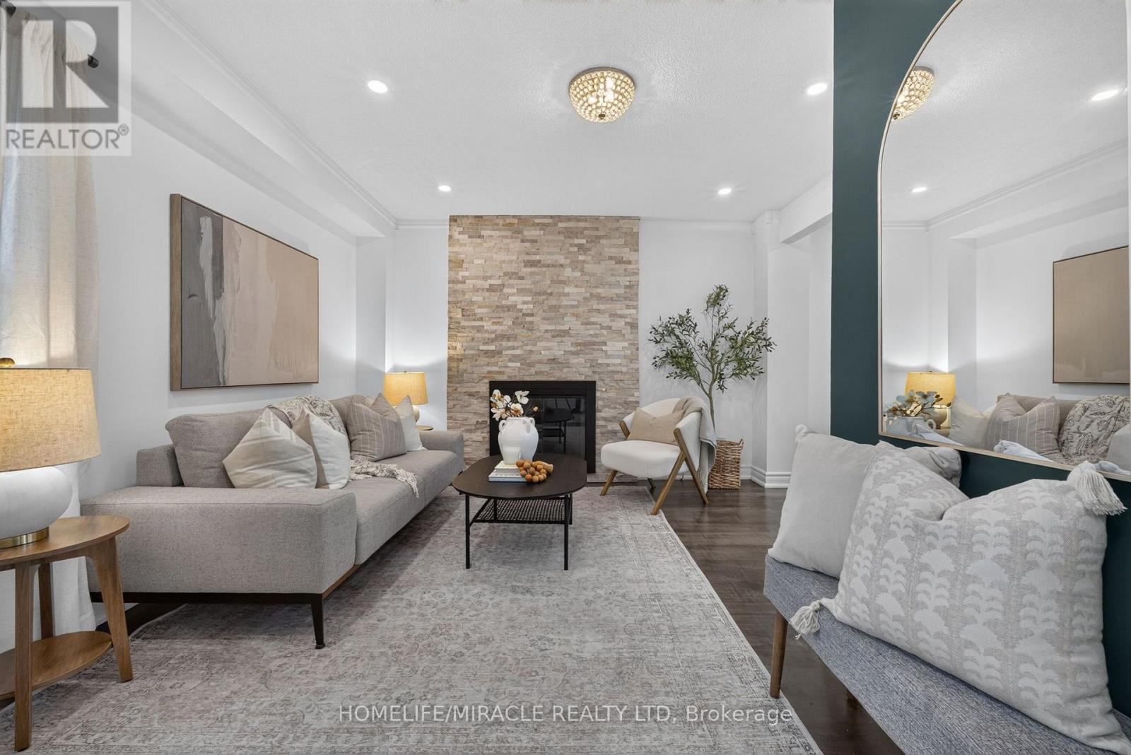 3 Trawley Crescent, Ajax, ON photo 2