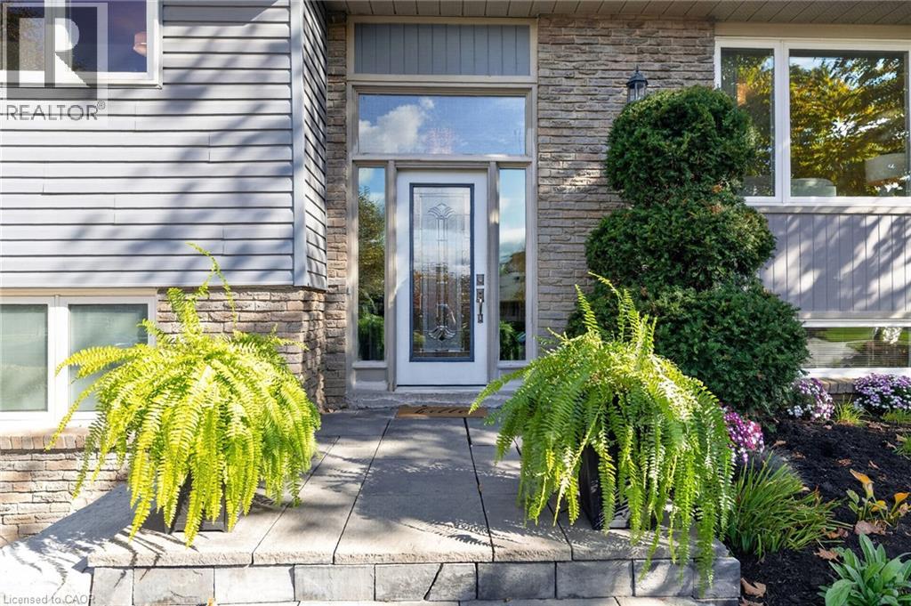 Photo of 241 BOUSFIELD Crescent