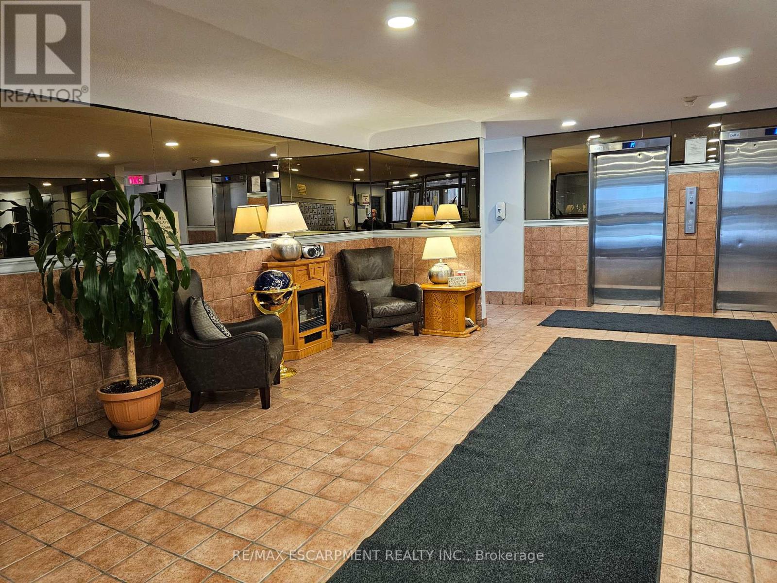 1002- 15 Albright Road, Hamilton, ON photo 3