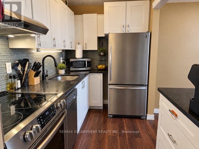 1002- 15 Albright Road, Hamilton, ON photo 9