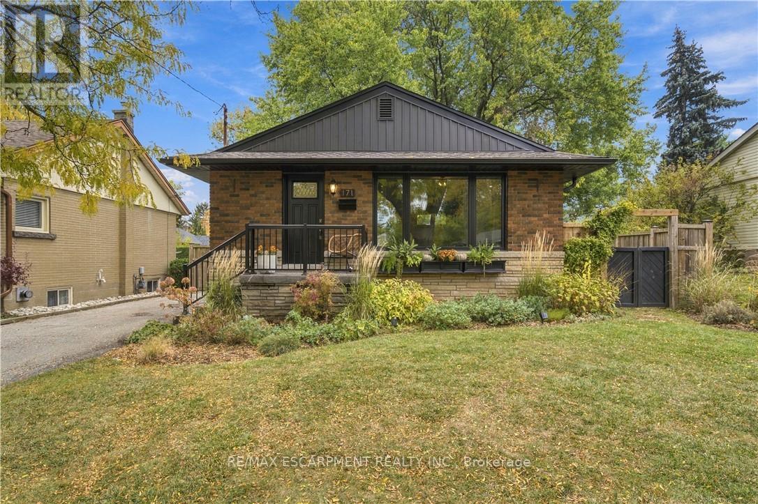171 West 25th Street, Hamilton, ON photo 1