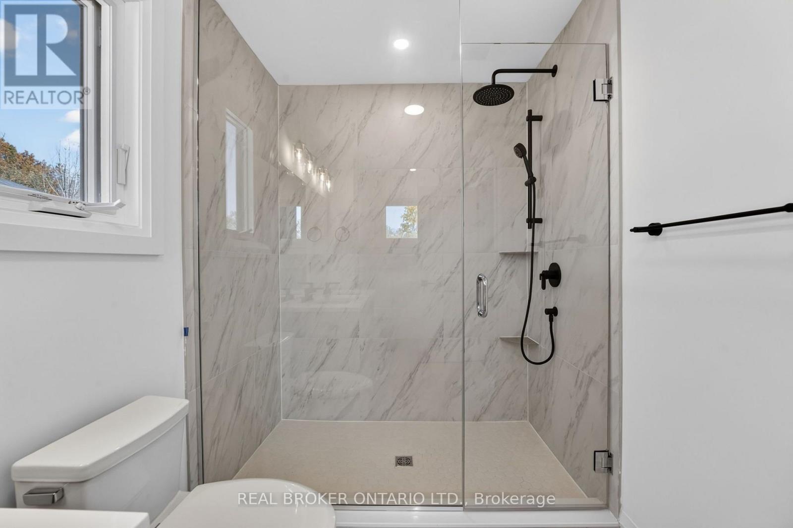 8735 Harlyn Common, Niagara Falls, ON photo 28
