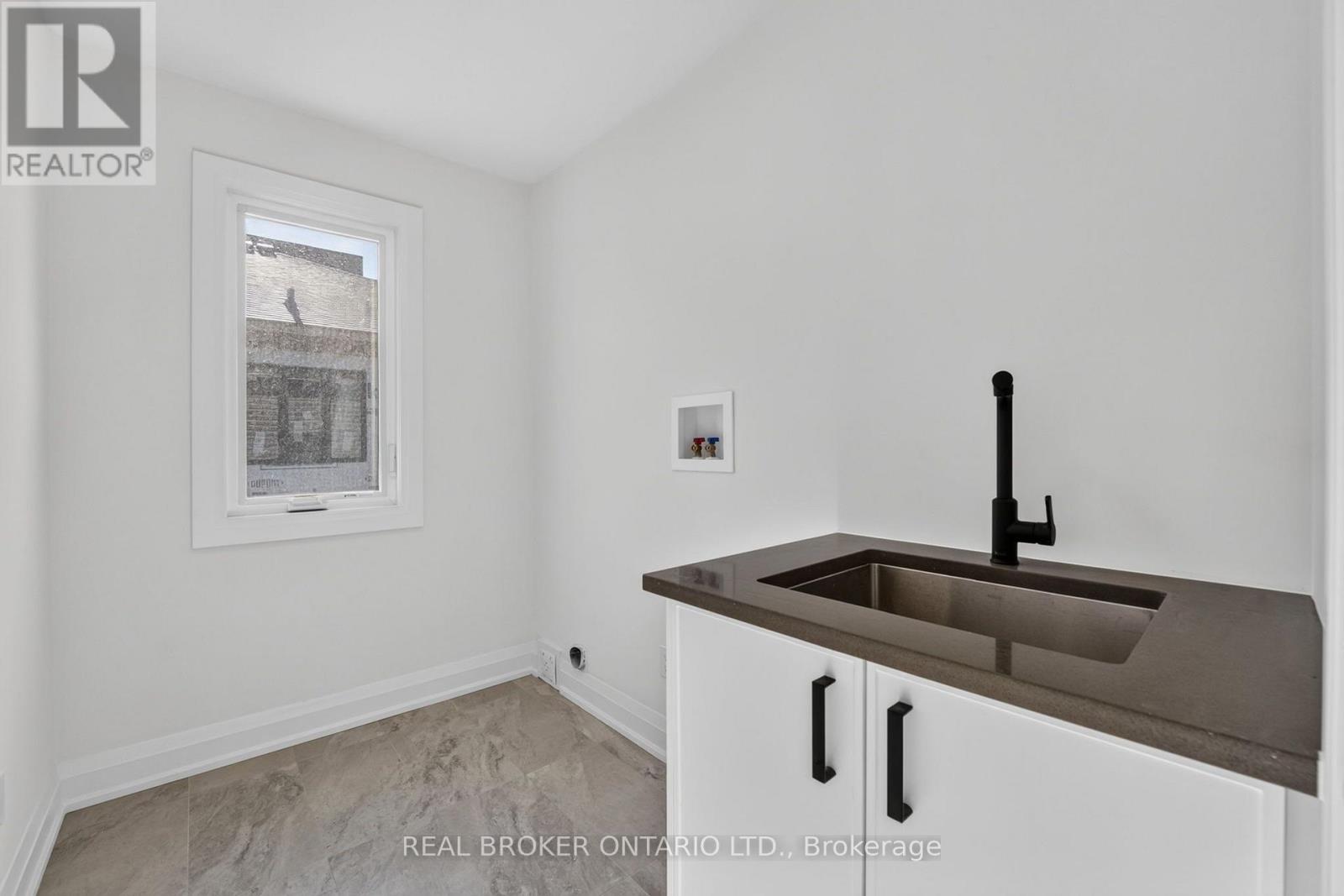 8735 Harlyn Common, Niagara Falls, ON photo 33