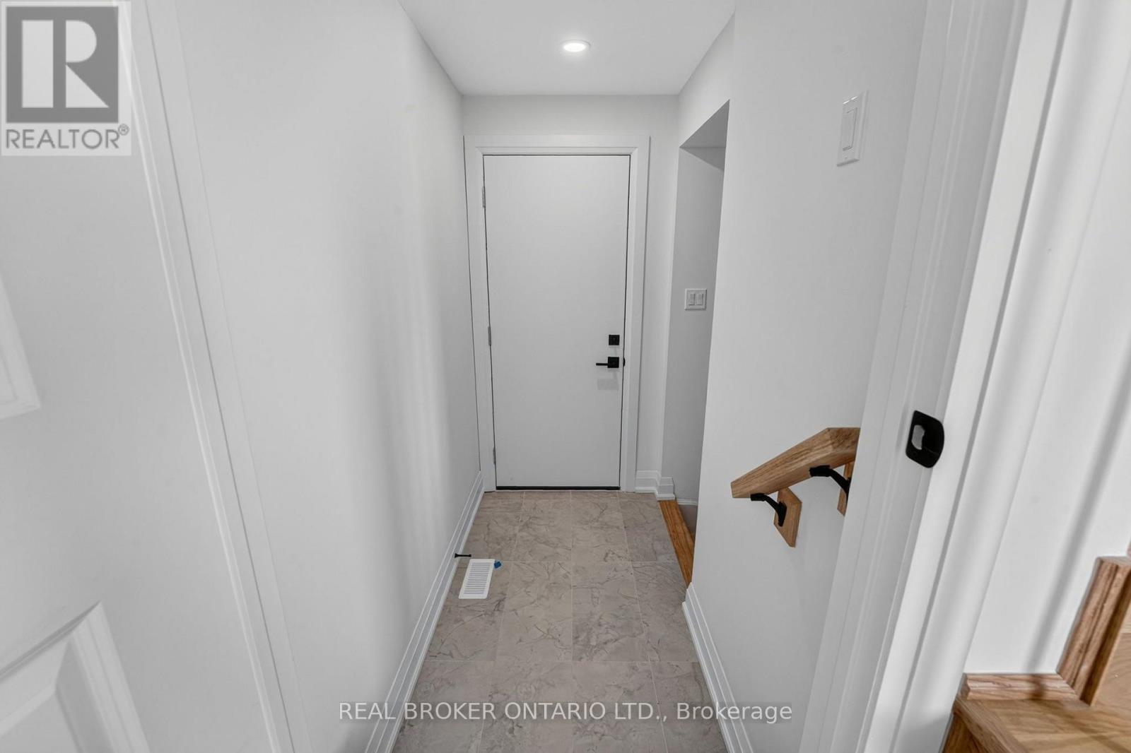 8735 Harlyn Common, Niagara Falls, ON photo 39
