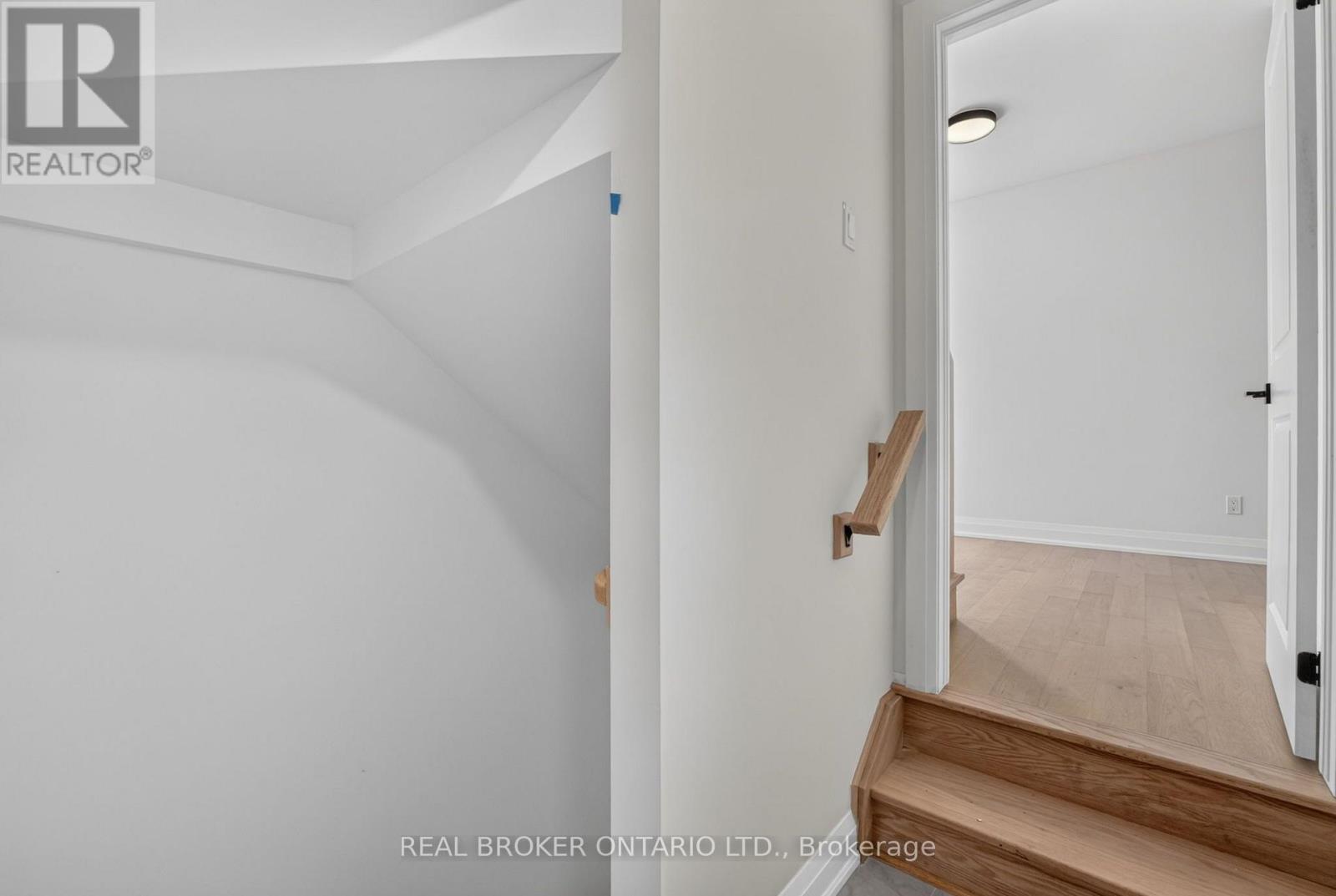 8735 Harlyn Common, Niagara Falls, ON photo 40