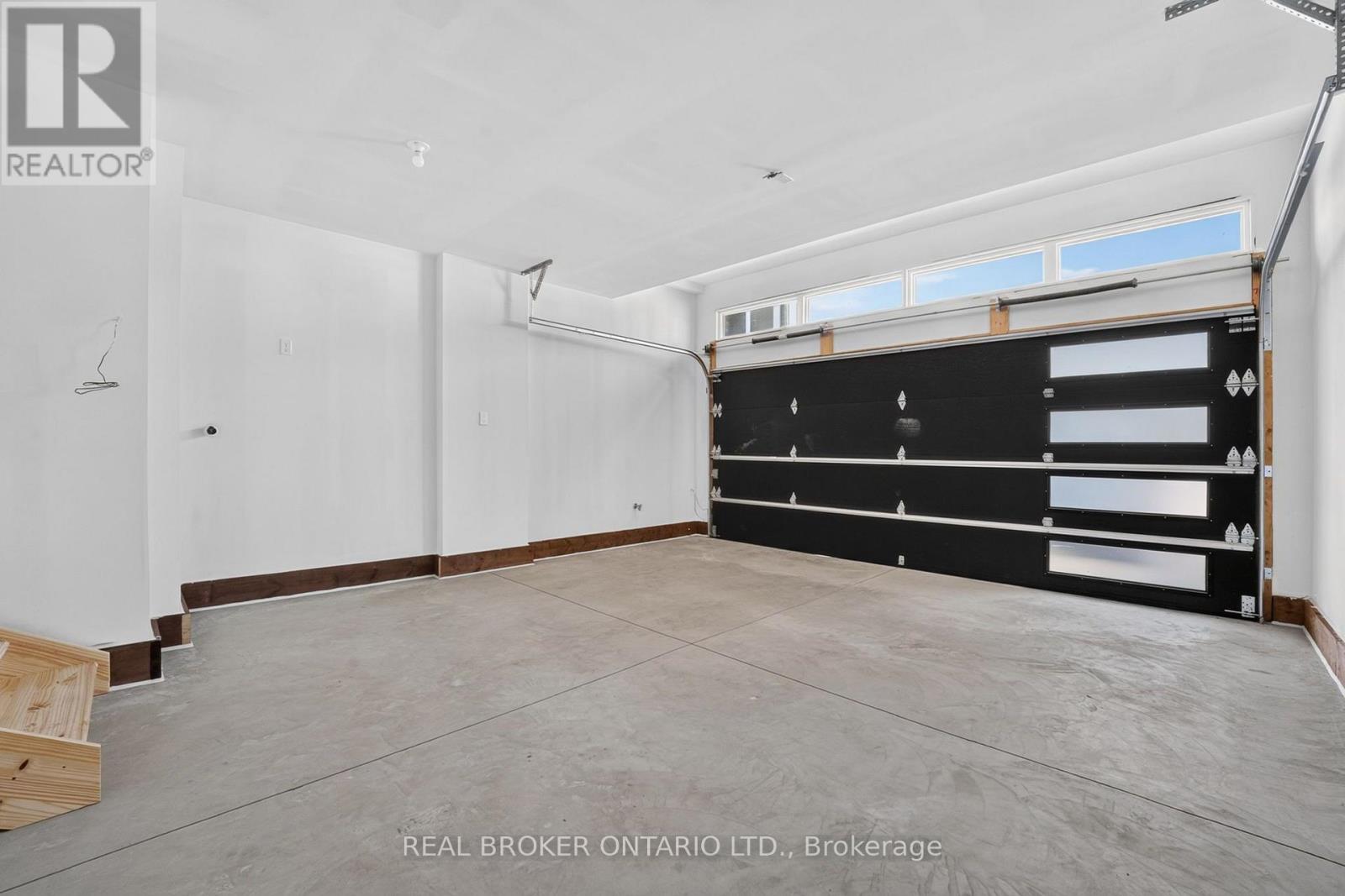8735 Harlyn Common, Niagara Falls, ON photo 47