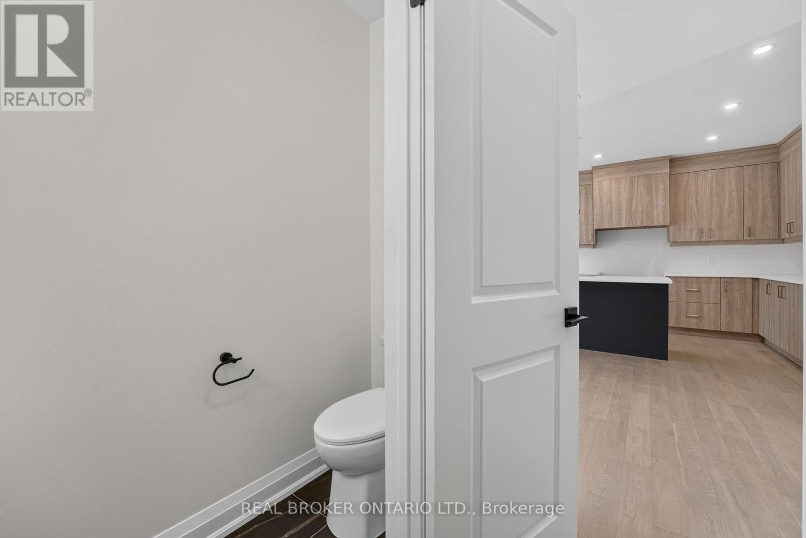 8735 Harlyn Common, Niagara Falls, ON photo 7