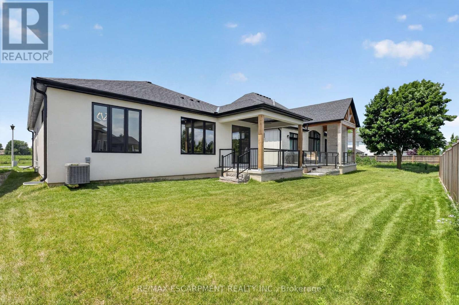 11 Oakley Drive, Niagara-on-the-Lake, ON photo 42