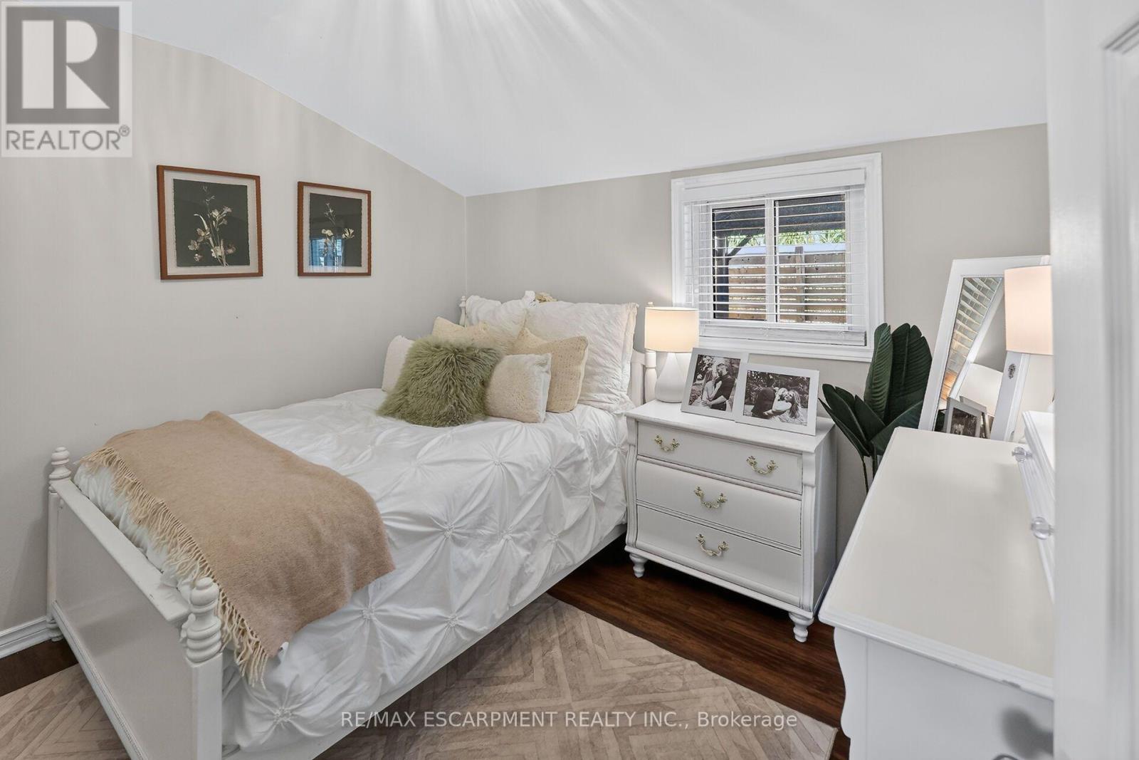 51 Russell Avenue, St. Catharines, ON photo 18
