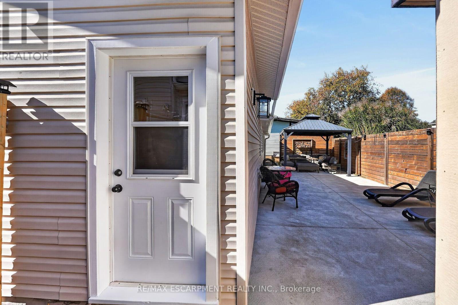 51 Russell Avenue, St. Catharines, ON photo 27
