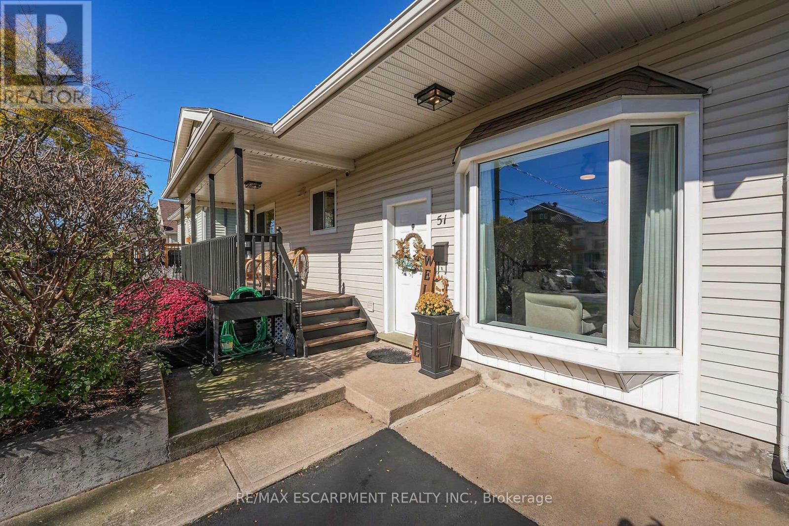 51 Russell Avenue, St. Catharines, ON photo 4