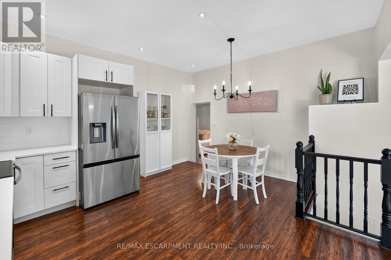 51 Russell Avenue, St. Catharines, ON photo 9