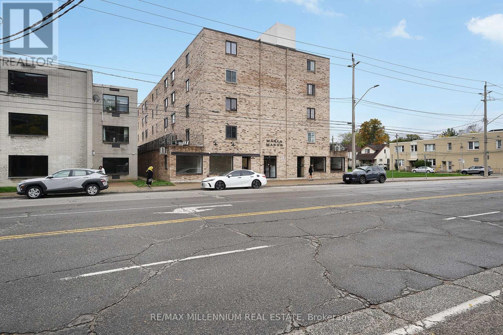 1747-1767 University Avenue West, Windsor, ON photo 2