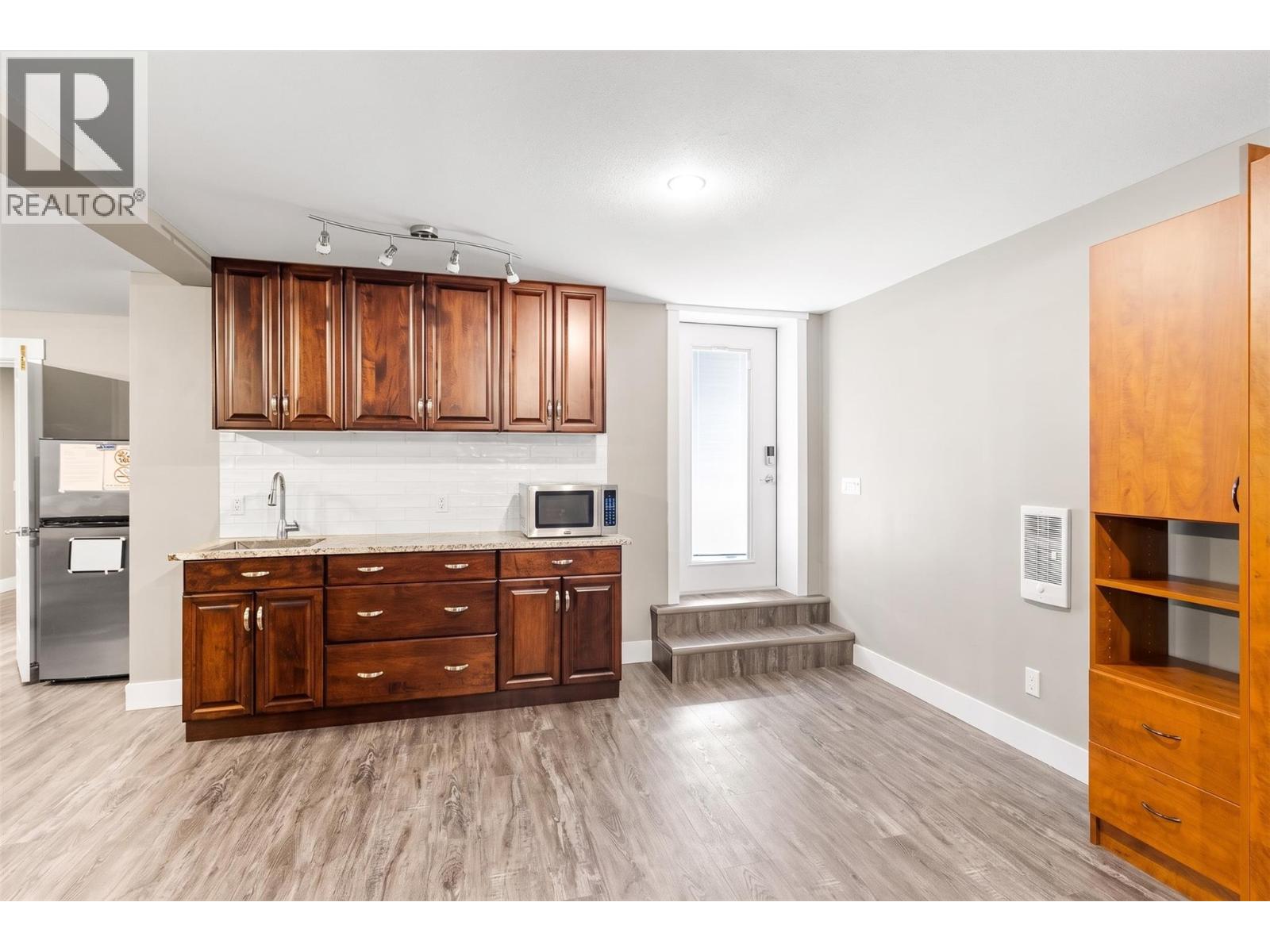  13071 East Ridge Drive, Lake Country